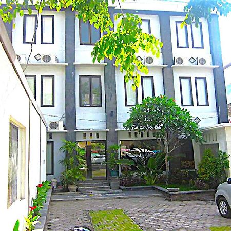 Hotel Warta Dua デンパサール エクステリア 写真
