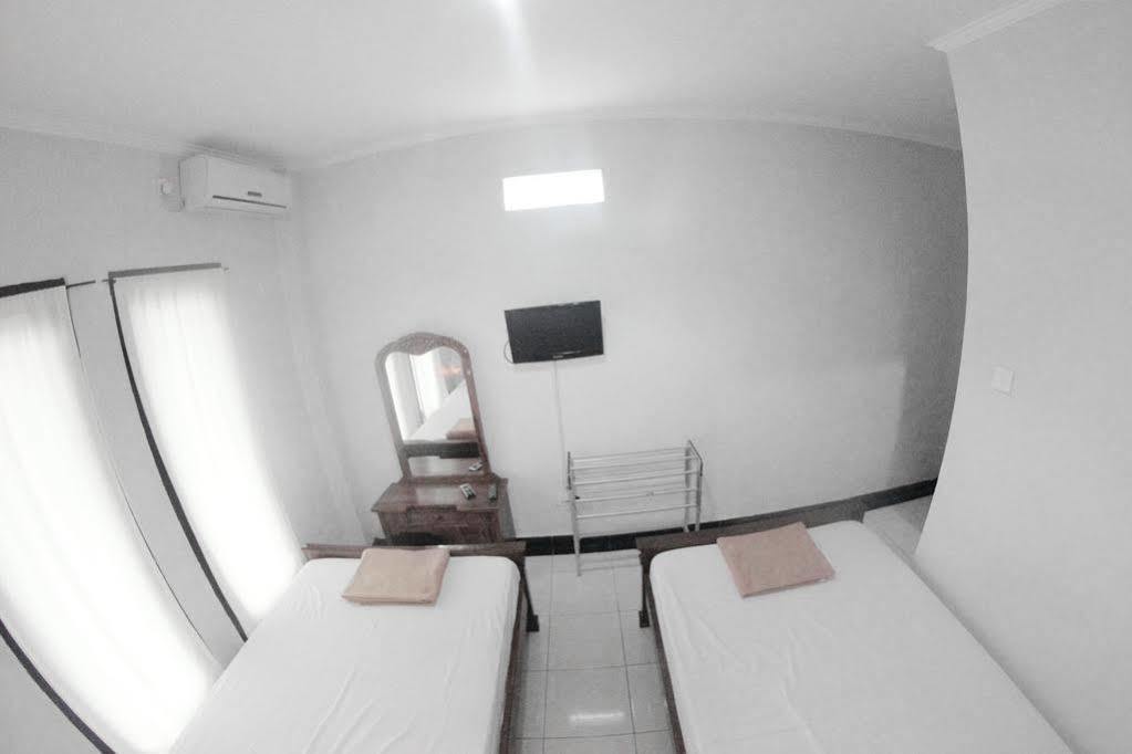 Hotel Warta Dua デンパサール エクステリア 写真